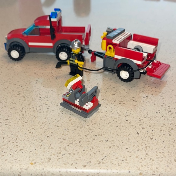 Lego City 7942 Off Road Fire Rescue - Picture 1 of 6